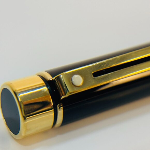 Sheaffer Fountain Pen with 14k Gold Nib Works Great Comes with 4 Cartridges - Picture 5 of 12